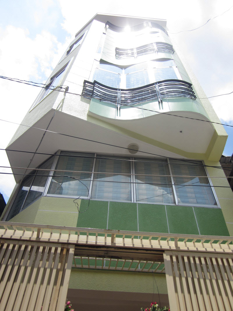 Bán nhà quận 3 số 60 Lý Chính Thắng, nhà đẹp, giá rẻ