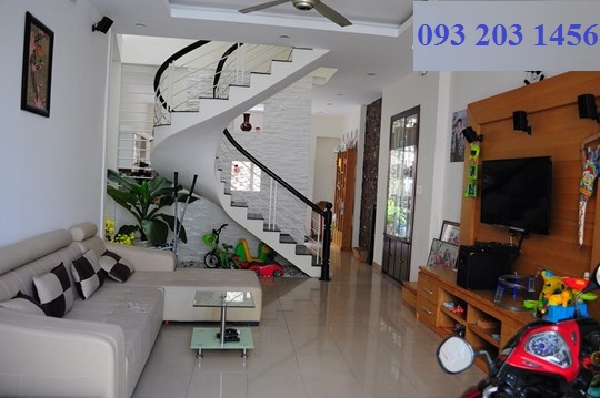 Bán nhà hẻm xe hơi đường Nguyễn Văn Đậu, P11, Bình Thạnh, nhà rất đẹp