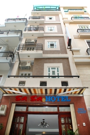 Bán nhà mặt tiền Trần Hưng Đạo, quận 1, đang KD khách sạn, thu nhập cao