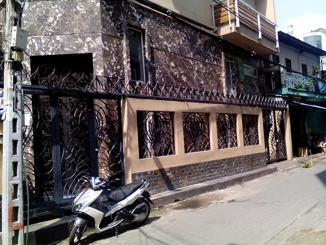 Bán village mặt tiền Phùng Văn Cung phường 3 Phú Nhuận 3 lầu giá 9.8 tỷ