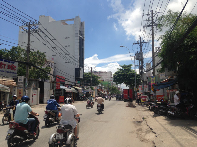 Bán nhà mặt tiền đường Nguyễn Xí, P26, Bình Thạnh đoạn 2 chiều, diện tích 6x38 xây tòa nhà  gồm 1 hầm, 1 trệt, 7 lầu, nhà mới.