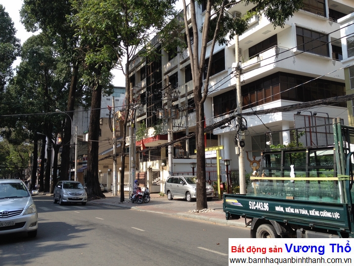 Bán gấp nhà mặt tiền đường Mạc Đĩnh Chi, Phường Đakao, Quận 1, 5,2x26 chỉ 27 tỷ