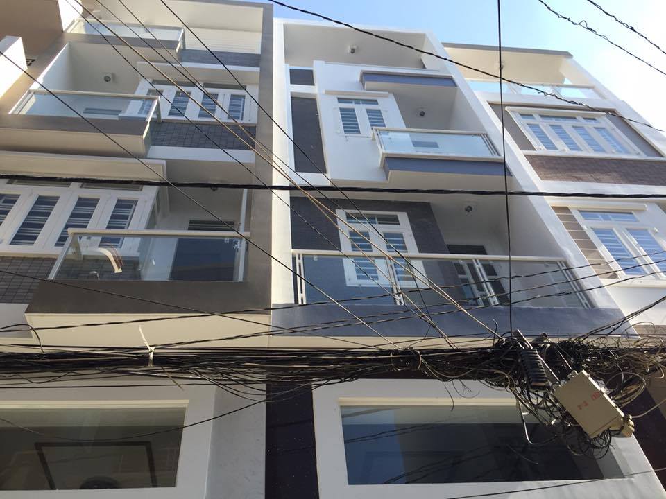 Bán nhà hẽm xe hơi đường Thích Quảng Đức, P.5, Phú Nhuận, DT 3.9x13m, giá 5.1 tỷ.