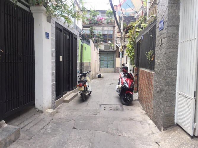 Bán nhà hẻm đường Xô Viết Nghệ Tĩnh, P17, Bình Thạnh, Dt 4 x 14, 1 trệt, 1 lầu, 2pn,2wc