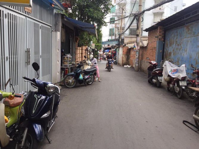 Bán nhà hxh 5m ngay chợ Cây Điệp Chu Văn An, P12, B. Thạnh, Dt 4x10, 1 trệt, 1 lửng, 2 lầu