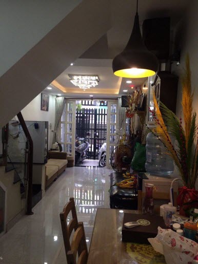 Bán nhà hẻm xe hơi đường Hoang Hoa Thám, P7, Bình Thạnh, 3x13, 1 trệt, 2 lầu.