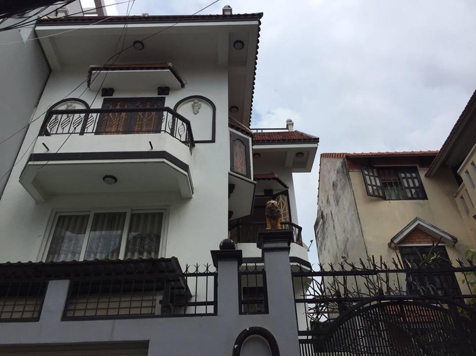 Bán biệt thự Phan Văn Trị phường 11 Bình Thạnh 8.1x12m 1.5 lầu