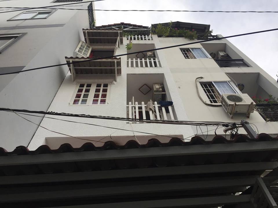 Bán nhà 273 Nguyễn Văn Đậu 3.2x9.1m 3 lầu 3PN 3Toilet giá 2.6 tỷ hướng ĐN đang cho thuê