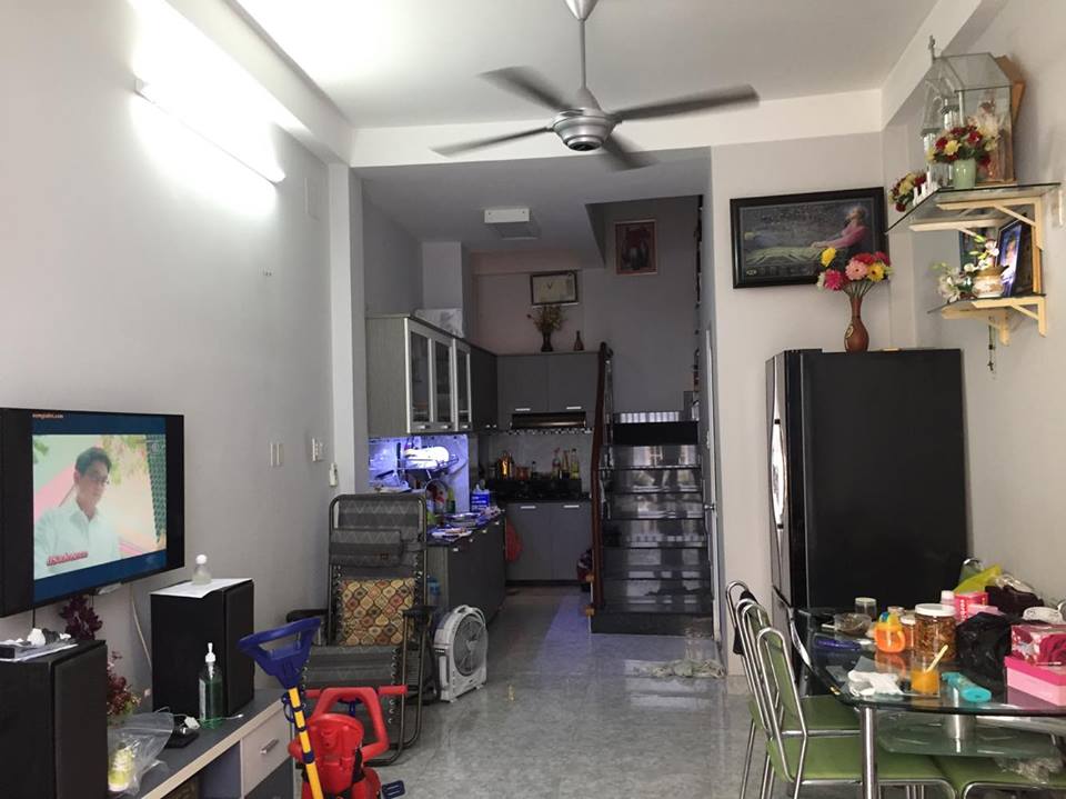 Bán nhà Hoàng Hoa Thám P5 Bình Thạnh 3.4x10m 3 lầu