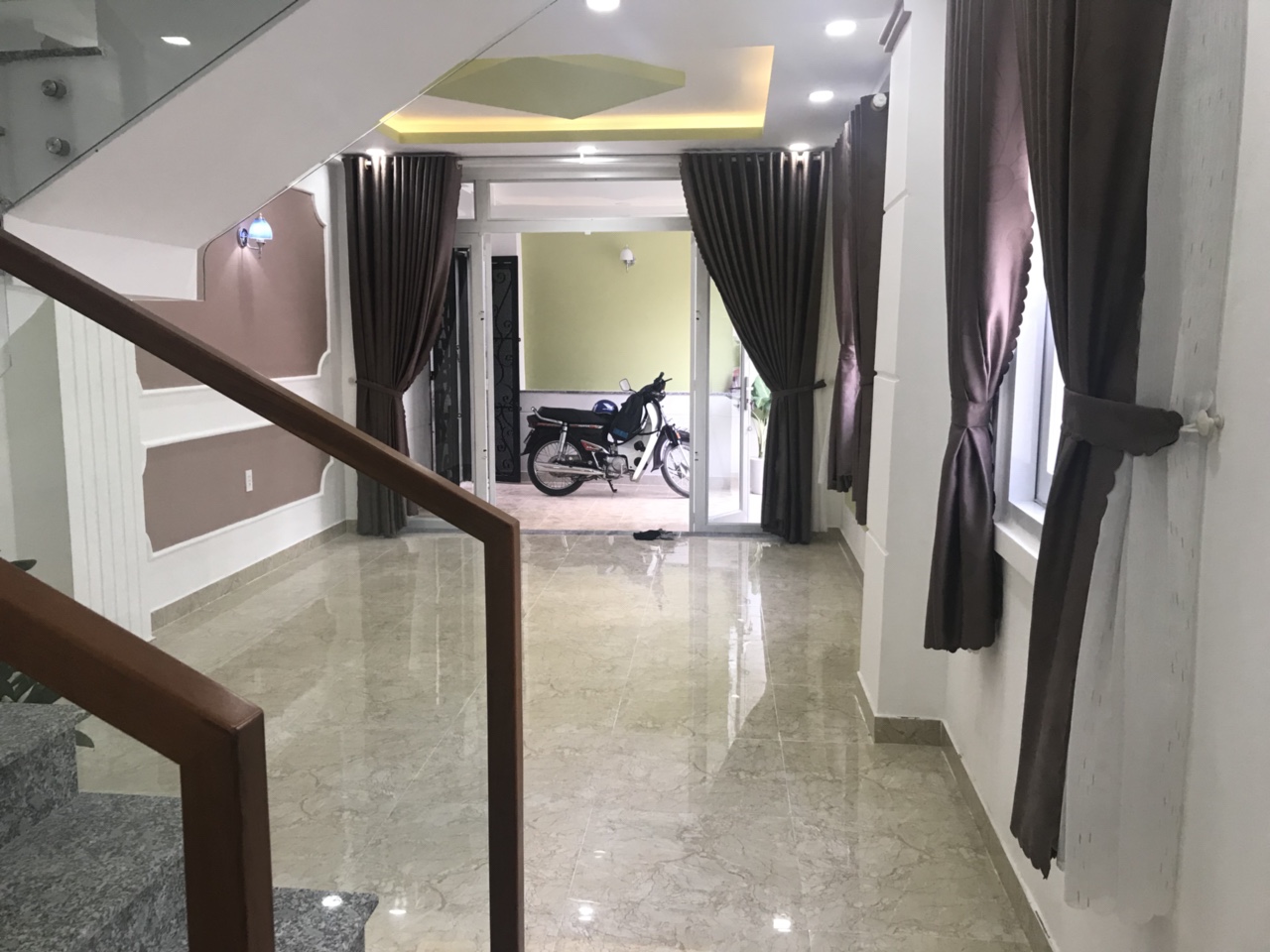 nha no trang long can ban gap