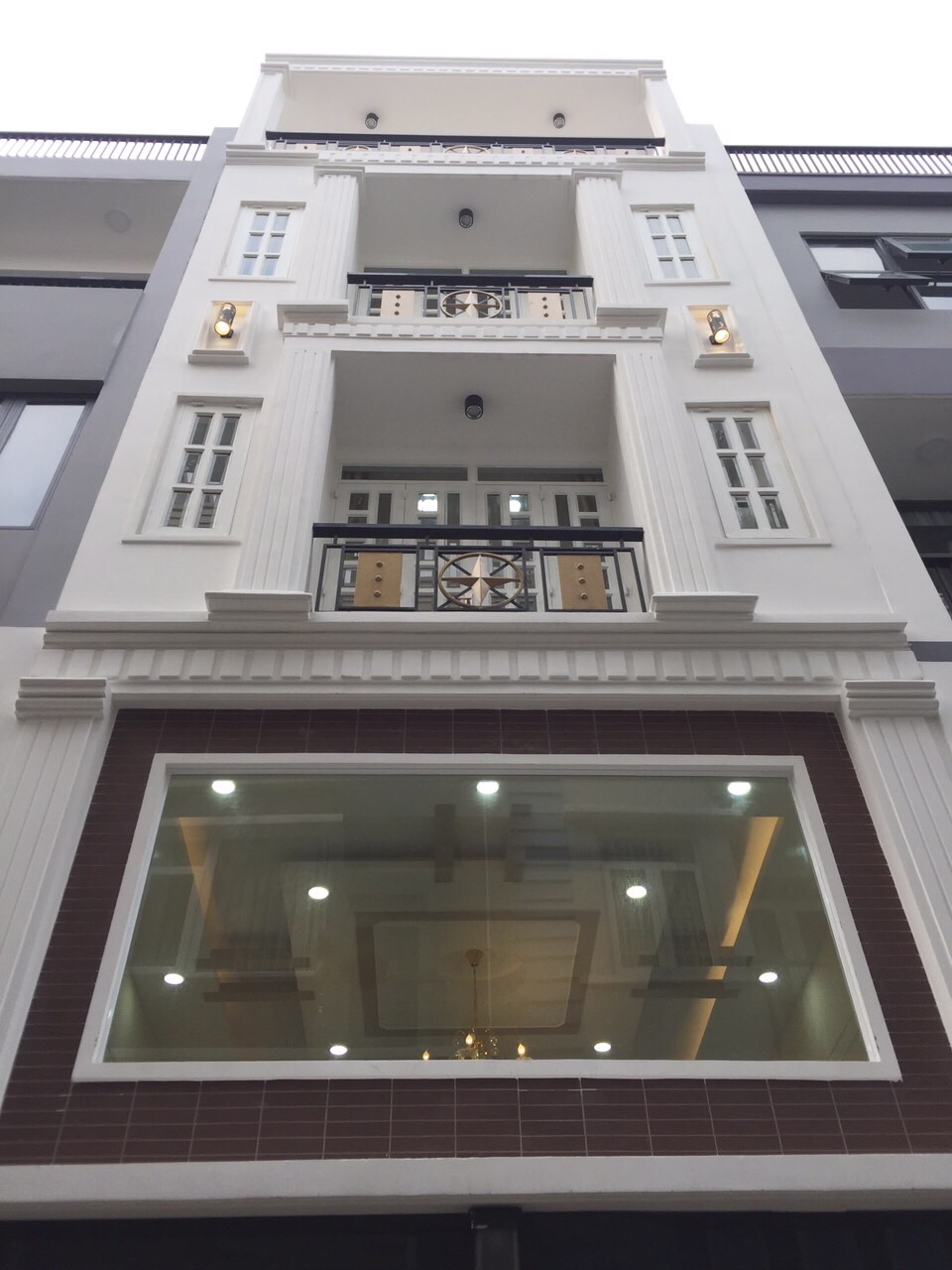 Bán nhà Chu Văn An P12 Bình Thạnh 4.5x11m 3.5 lầu giá 7.6 tỷ hẻm xe hơi