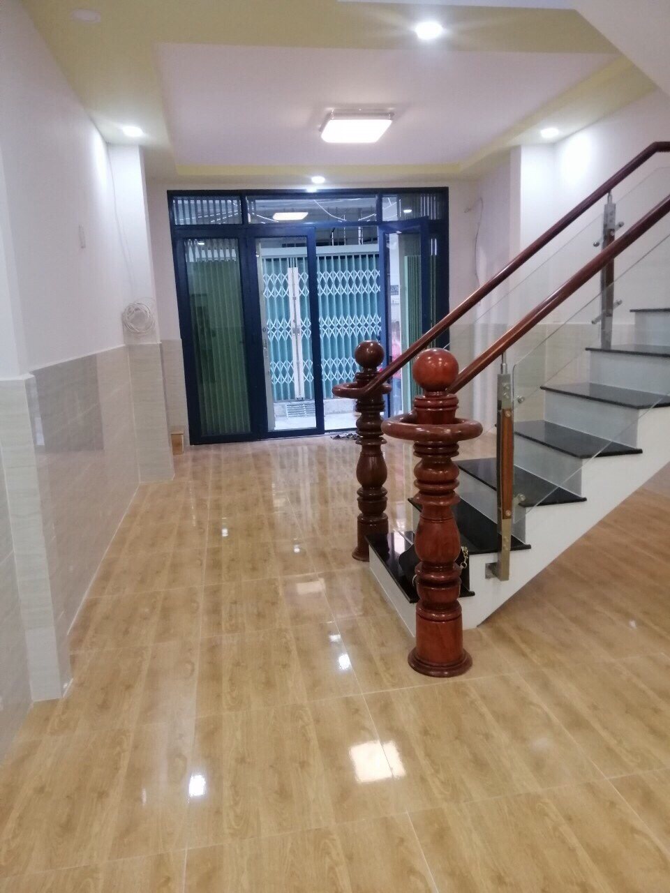 Bán nhà đường 685 Xô Viết Nghệ Tĩnh P26 Bình Thạnh 4x10.5m 1 lầu