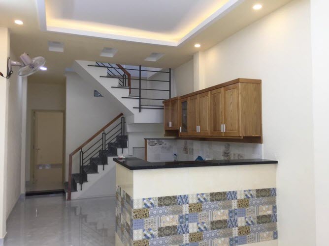 Bán nhà hẻm Đinh Tiên Hoàng, P1, Bình Thạnh ngay Cầu Bông, Dt, 3,5x21.