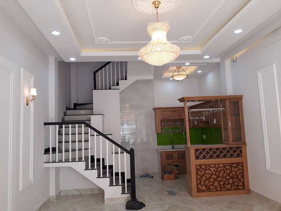 ban nha hoang hoa tham binh thanh