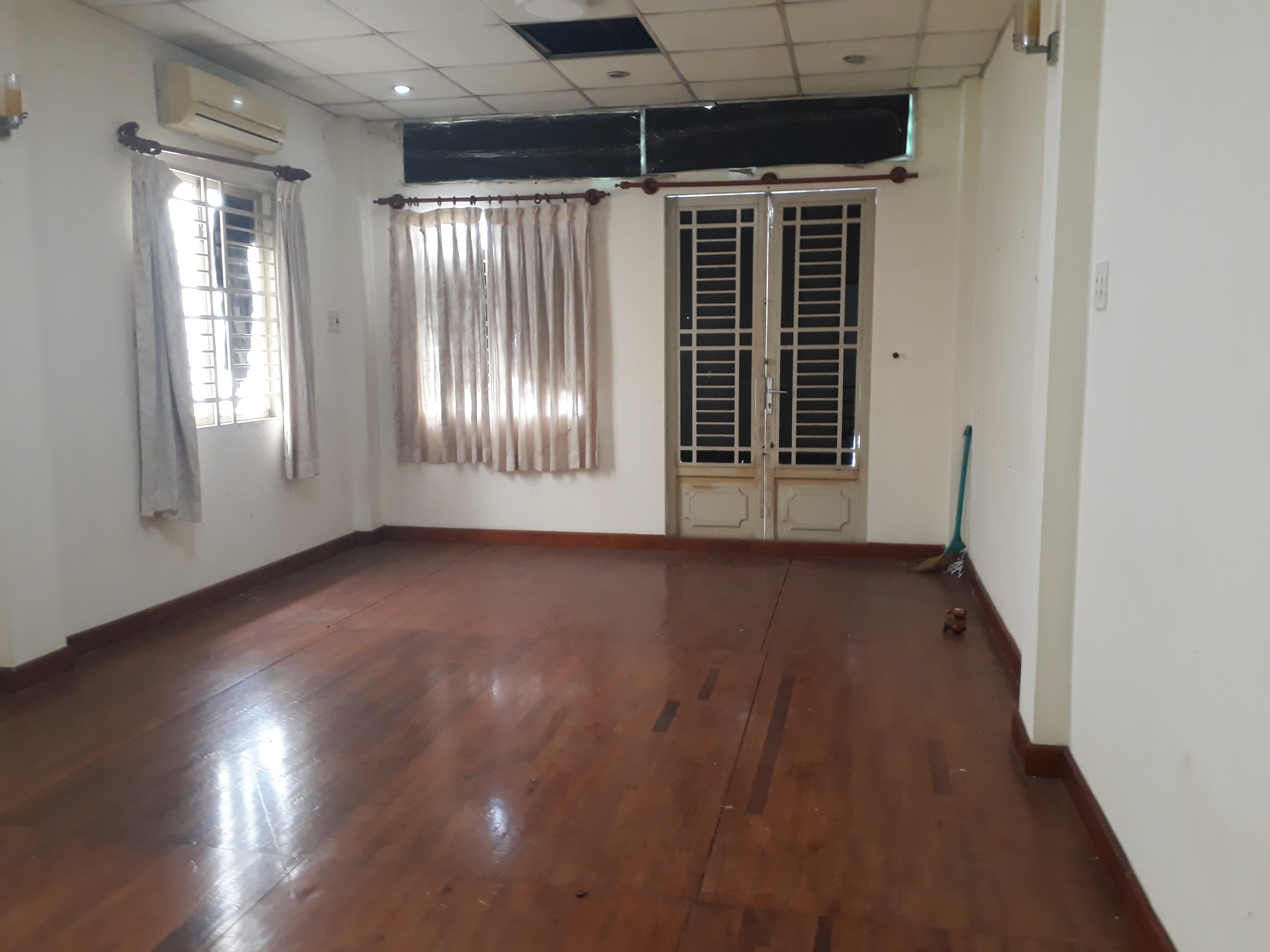 ban nha nguyen van dau quan binh thanh