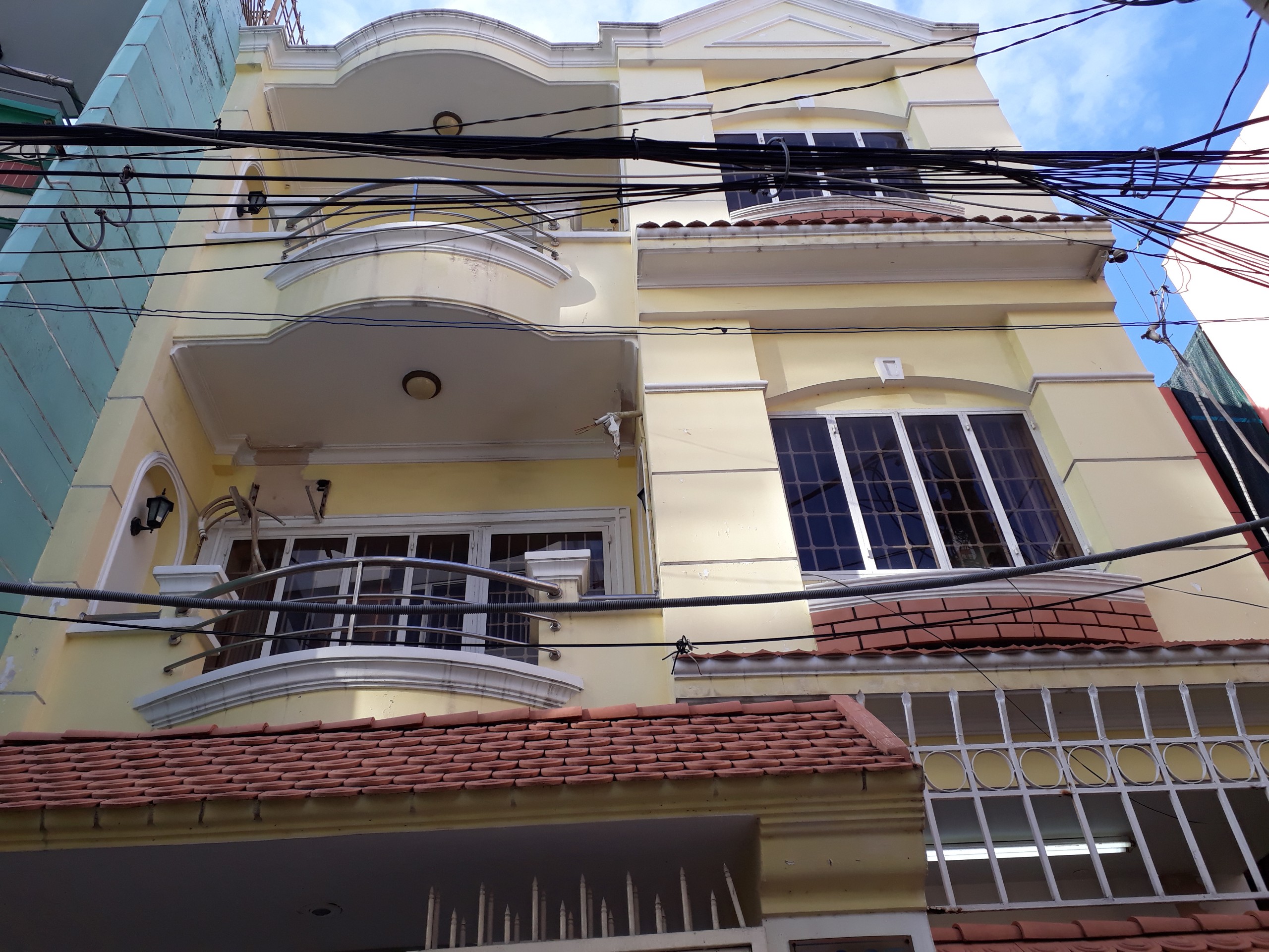 Bán biệt thự Phan Đăng Lưu P3 quận Phú Nhuận 6.6x14.2m 2 lầu