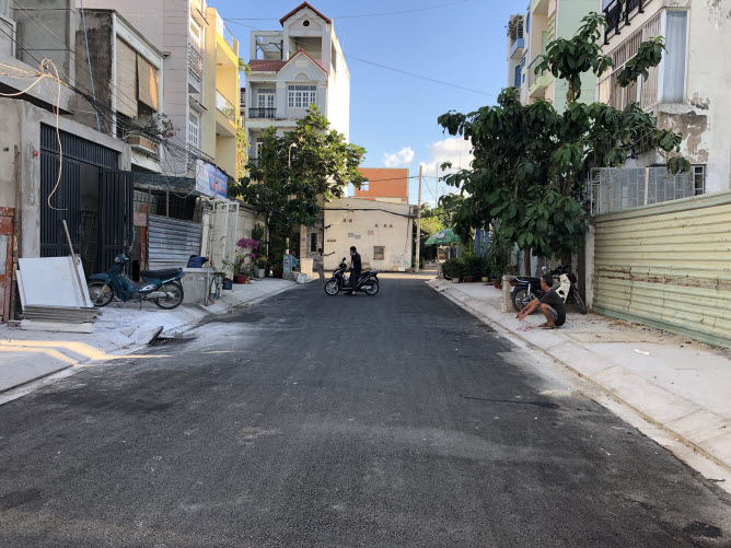 Bán lô đất đường nội bộ 8m đường trục KDC Bình Lợi, P13, Bình Thạnh. Dt 4x18.