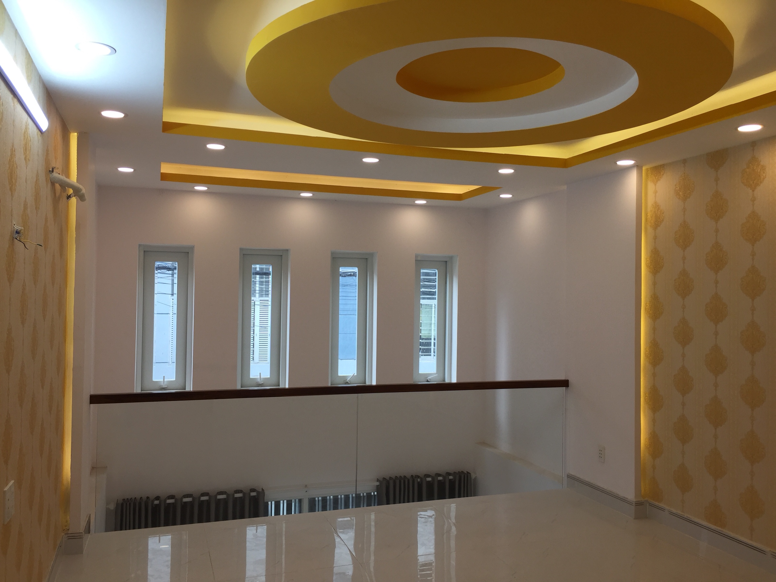 nha quan binh thanh duong chu van an ban gap