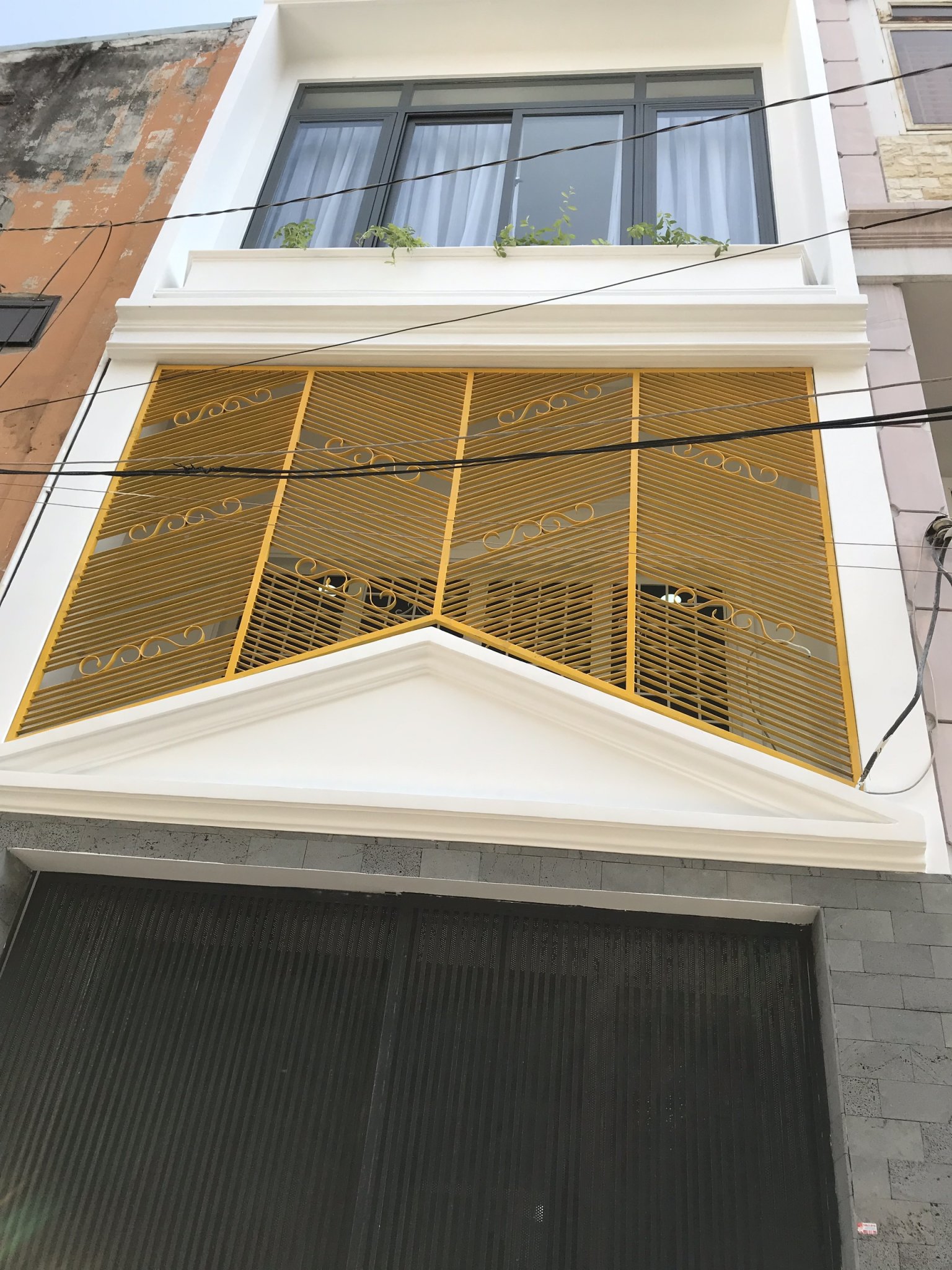 Bán nhà 347 Chu Văn An P12 Bình Thạnh hẻm xe hoi 3.9x11m 5.6 tỷ