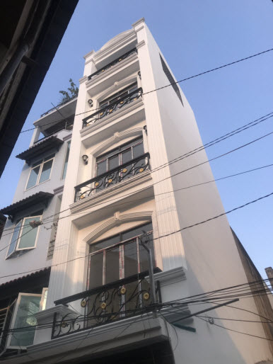 Bán nhà hẻm đường Thích Quảng Đức, P5, Phú Nhuận, Dt 3,35x6,6, 1 trệt, 3 lầu , sân thượng