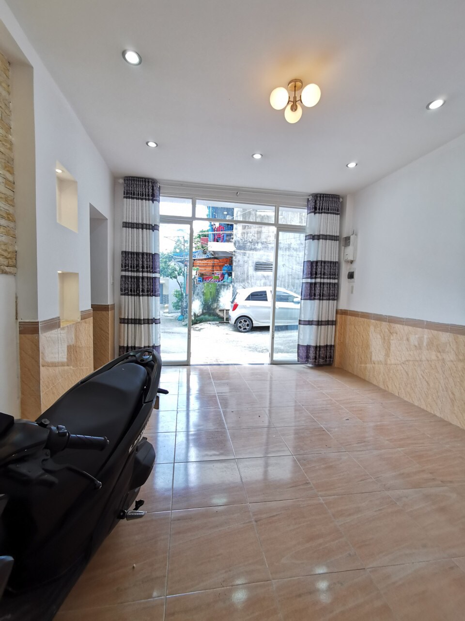 nha quan binh thanh duong no trang long can ban