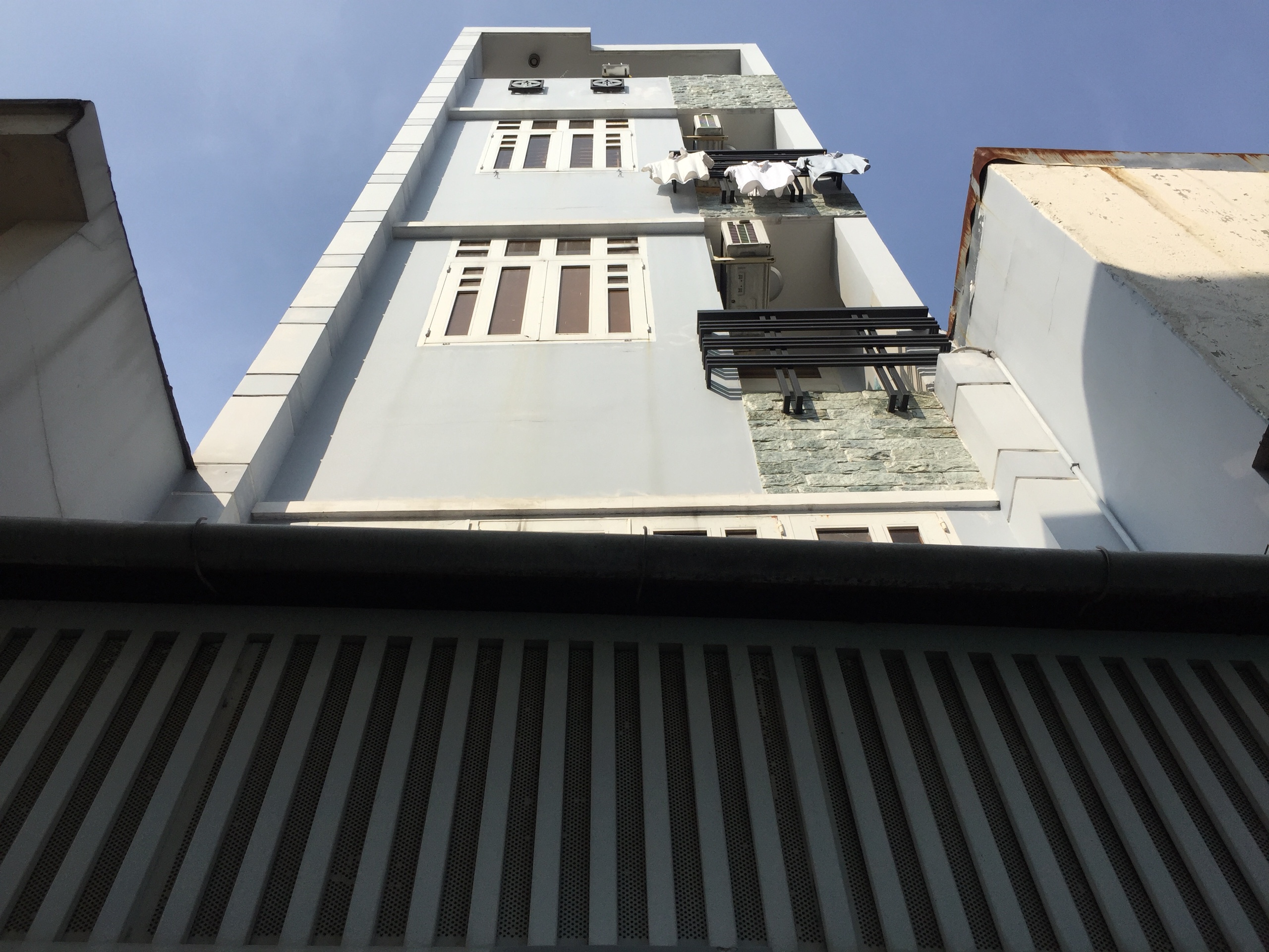 Bán nhà Trần Bình Trọng P5 Bình Thạnh 4.5 tỷ 3.8x8m 4 lầu hẻm xe hơi