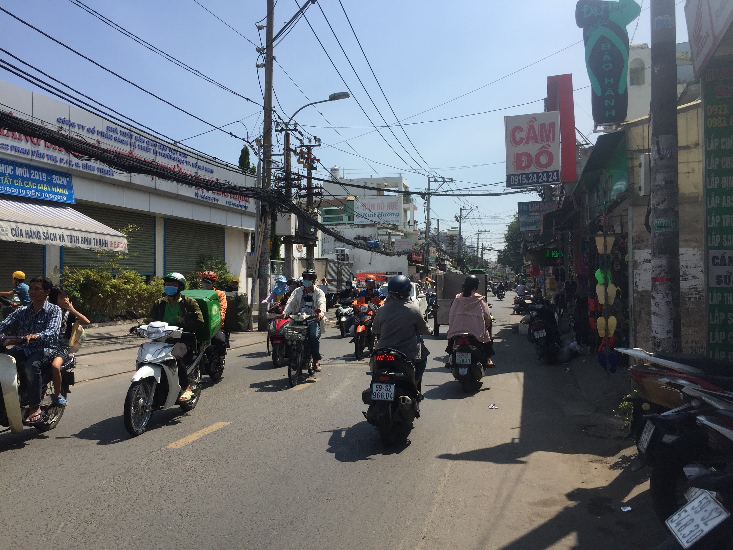 Bán nhà mặt tiền Phan Văn Trị P12 Bình Thạnh 5.6x18m nở hậu 15m hai mặt tiền