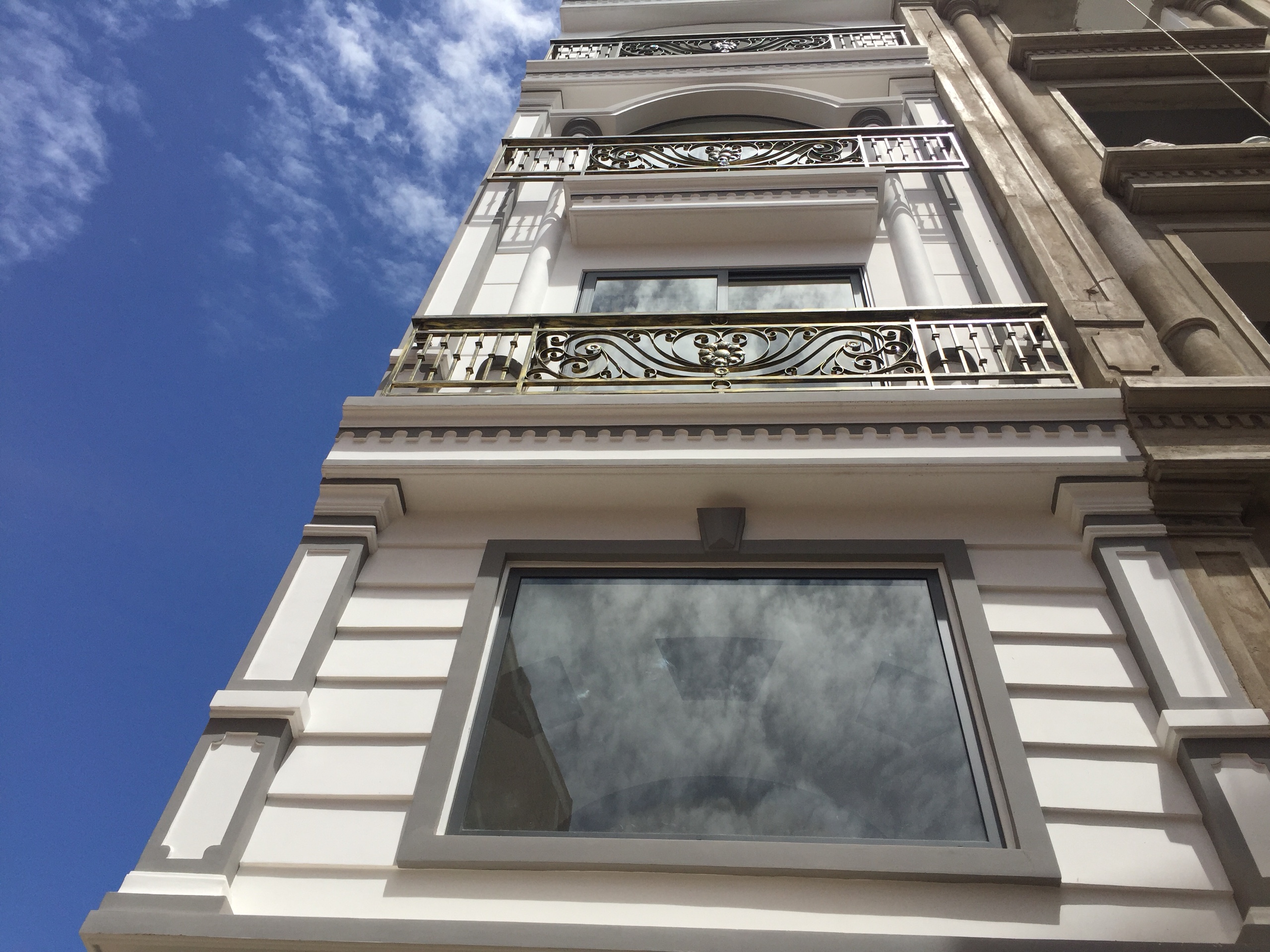 ban nha nguyen thuong hien binh thanh