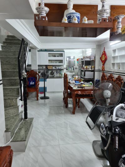 Nhà mới hẻm Phan Văn Hân. P17. Bình Thạnh. Cầu Thị Nghè. Dt 3,5x10. Nở đều 4,1m. 1 trệt. 1 lầu, BTCT, 2pn. 2wc.