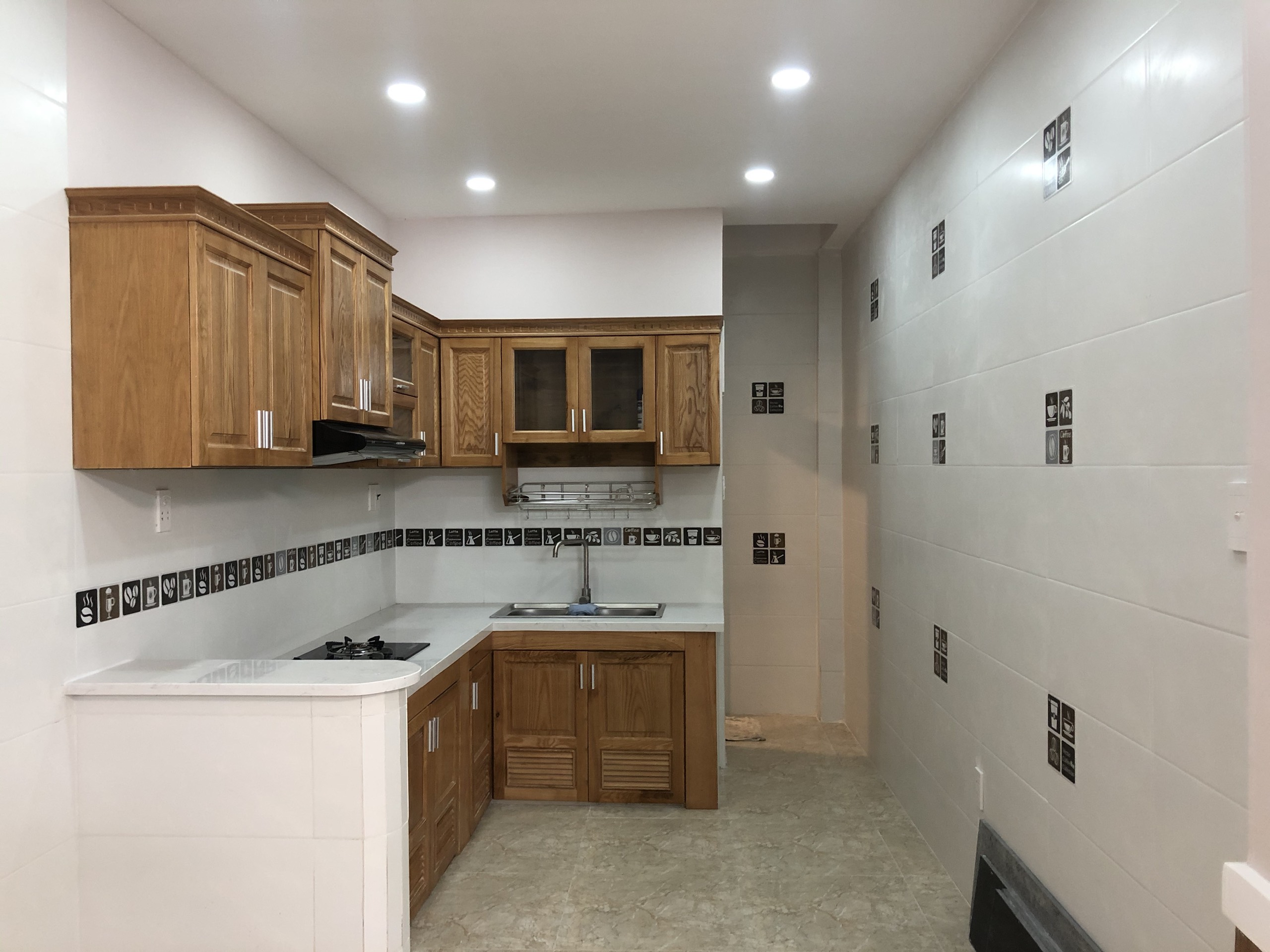 Bán nhà hẻm nội bộ Lê Quang Định, P1, Gò Vấp, Dt 4.5x7, nở hậu L 9m, 1 trệt, 3 lầu, sân thượng