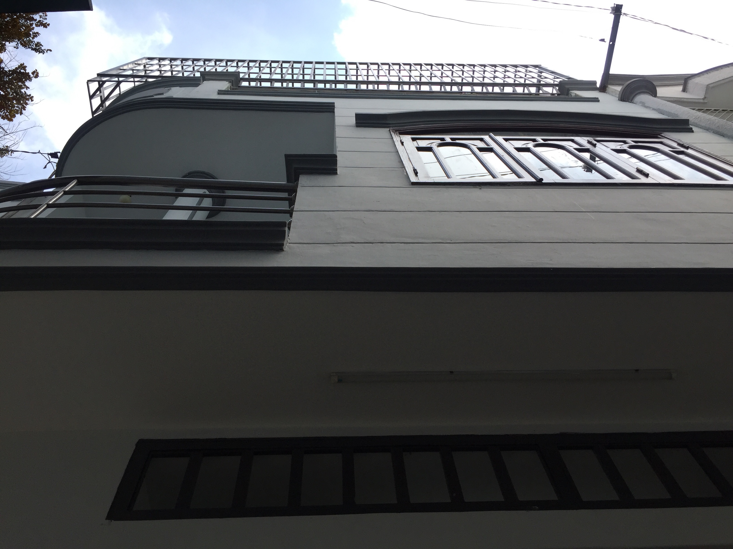 nha bui dinh tuy can ban gap