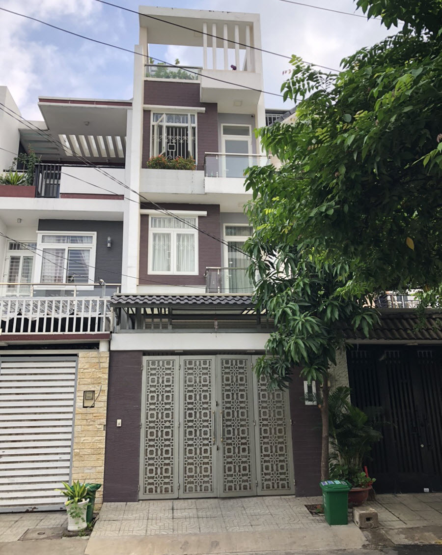 ban-nha-thu-duc-hem-xe-hoi