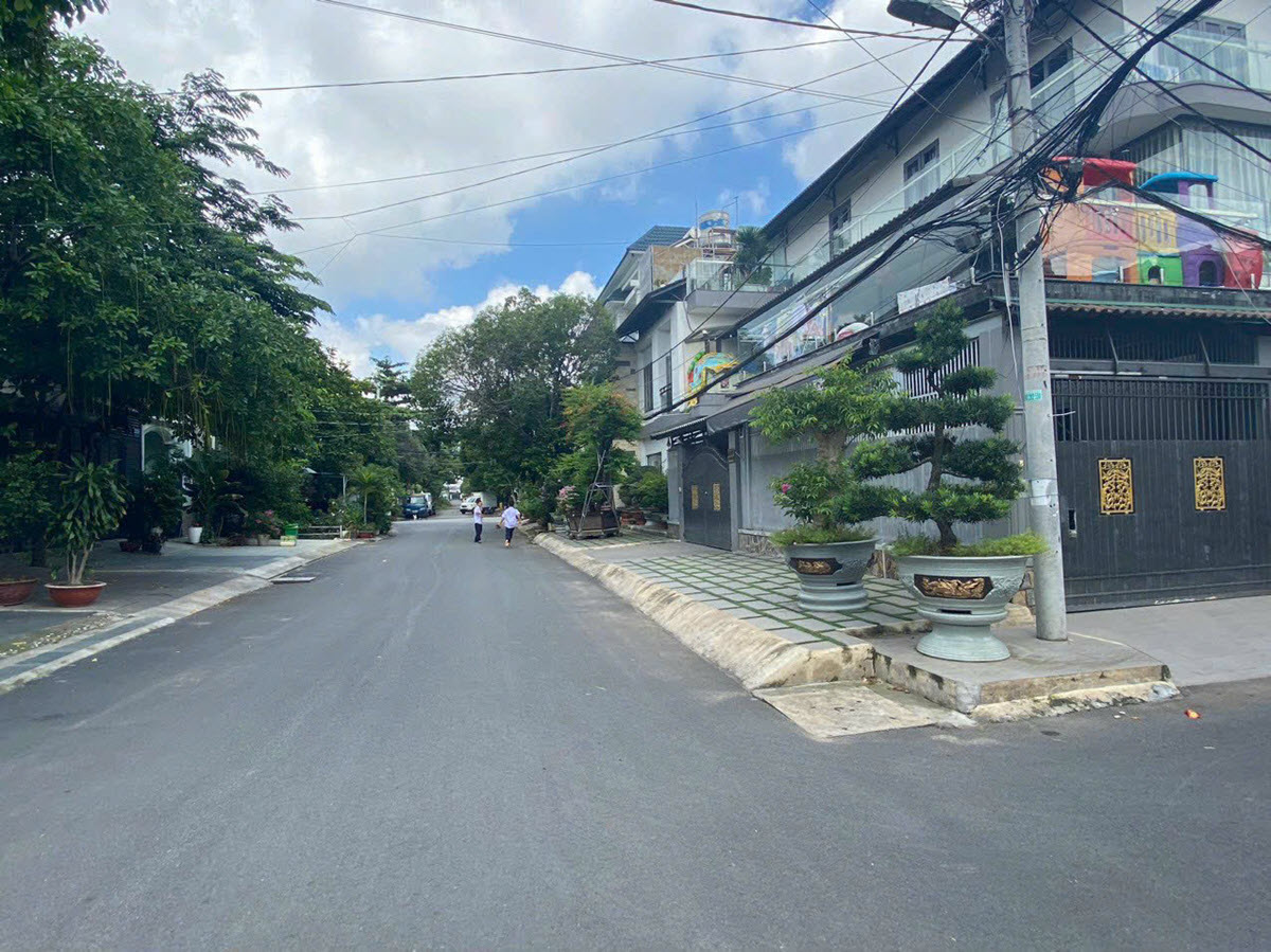 Bán gấp đất biệt thự khu nội bộ đường 27 - Phạm Văn Đồng, HBC 190 m2