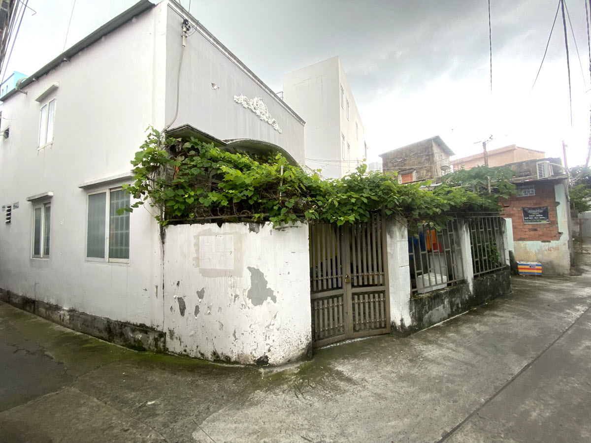 bán nhà 2 mặt hẻm Linh Tây, Thủ Đức