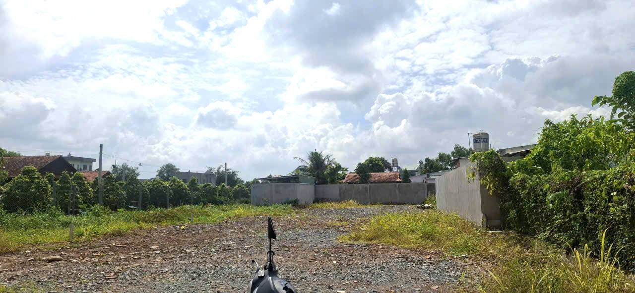 ban dat hung dinh thuan an