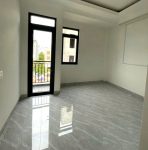 ban nha dep thu duc hem xe hoi