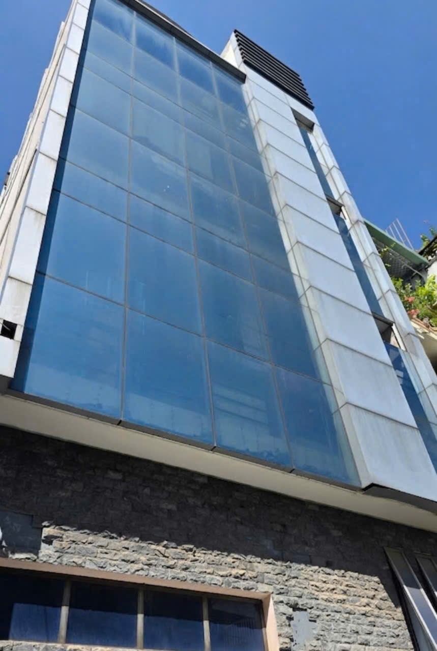 Bán gấp nhà 7X13.5X6 tầng hẻm xe hơi 5met Đất Thánh, P6 Tân Bình